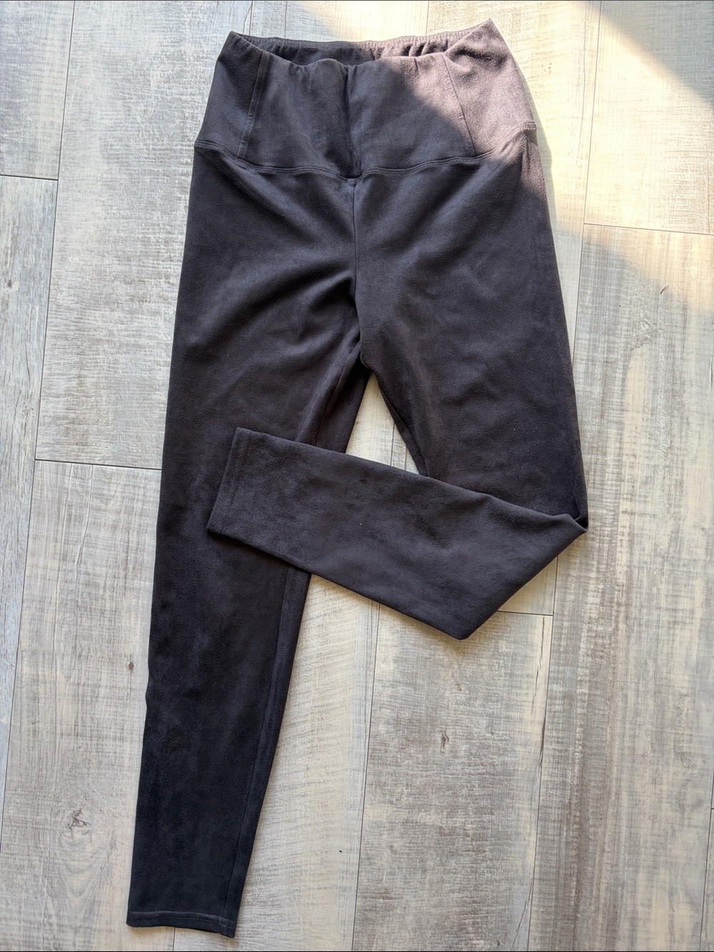 Wilfred Free Suede Leggings